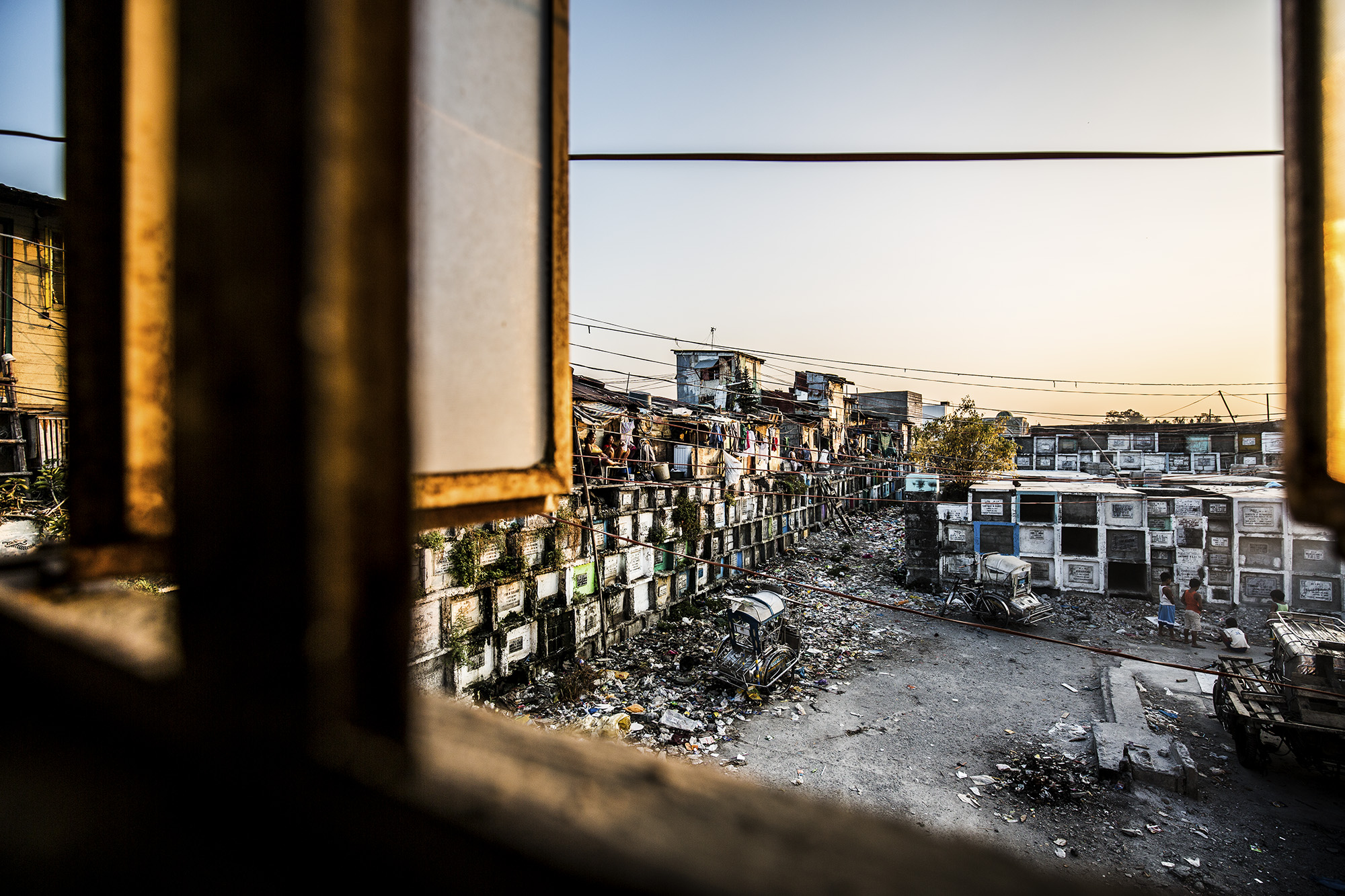 rampant pictures; bagong silang; manila; slum; photojournalism; metromanila; happyland manila; Philippines; Barangay 105, Tondo Manila, Philippines