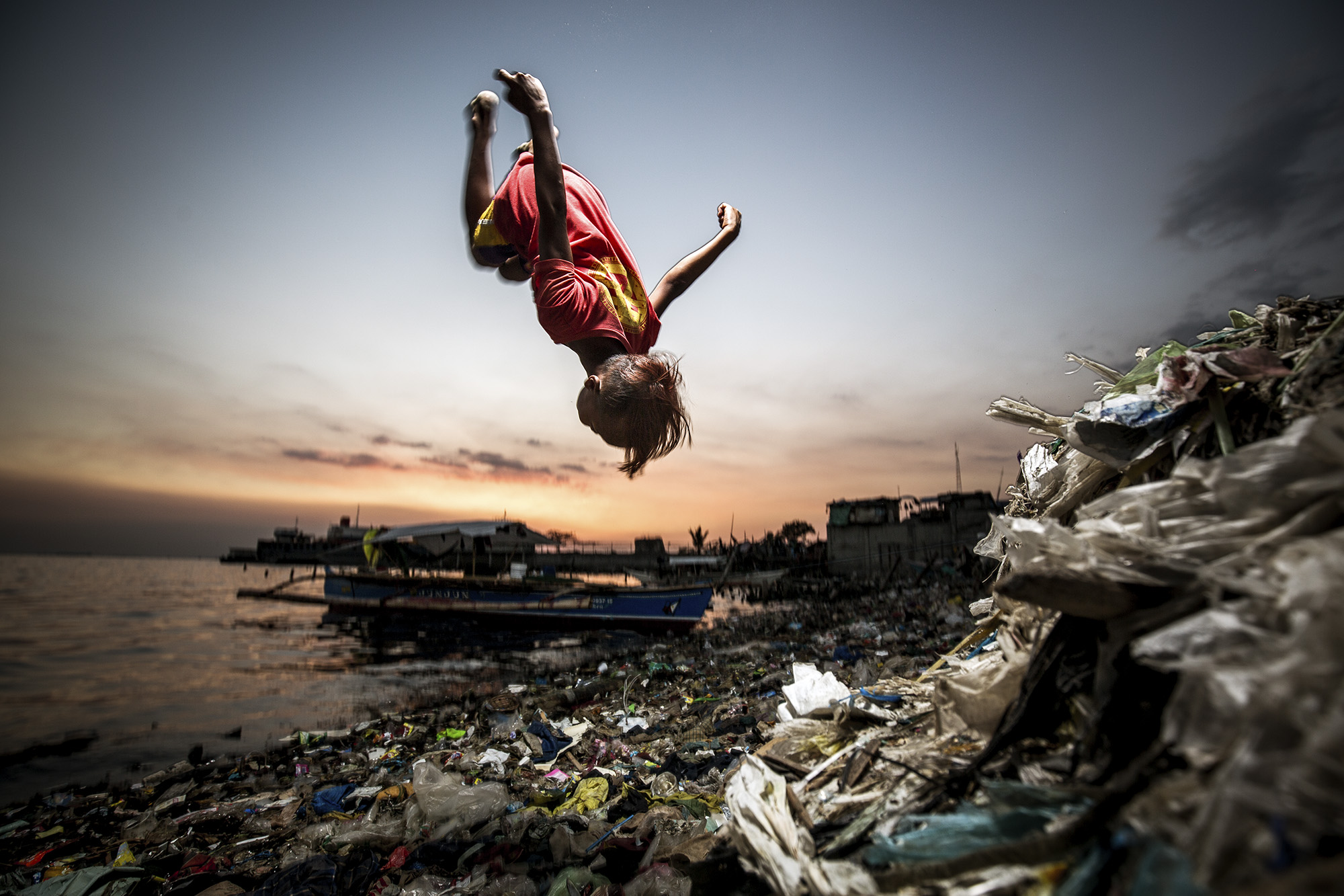 rampant pictures; bagong silang; manila; slum; photojournalism; metromanila; happyland manila; Philippines; Barangay 105, Tondo Manila, Philippines